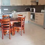 Panoramic Village Apartment *