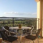 Panoramic Village Apartment *
