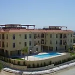 Panoramic Village Apartment *