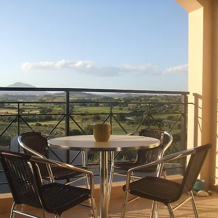 Panoramic Village Apartment *